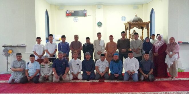 Bupati Bolsel Hadiri Program Ibadah Subuh Bersama (PISB) di Masjid Amirul Mukminin
